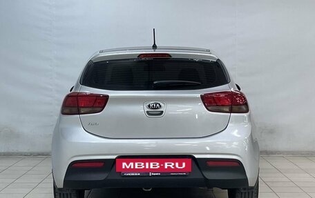 KIA Rio IV, 2018 год, 1 240 000 рублей, 6 фотография