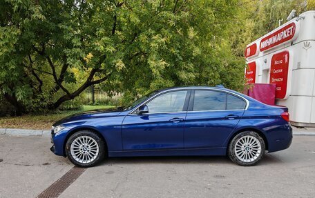 BMW 3 серия, 2018 год, 3 078 000 рублей, 11 фотография