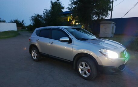 Nissan Qashqai, 2010 год, 950 000 рублей, 1 фотография