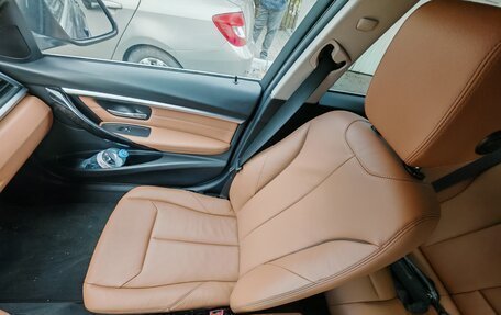 BMW 3 серия, 2018 год, 3 078 000 рублей, 14 фотография