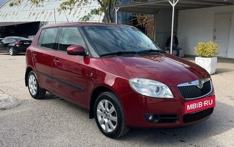 Skoda Fabia II, 2009 год, 999 999 рублей, 2 фотография