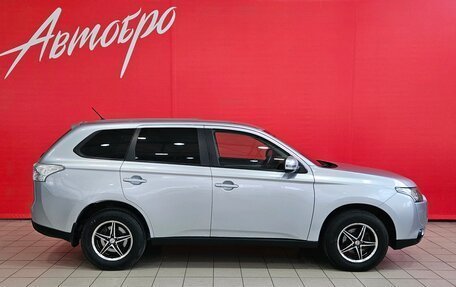 Mitsubishi Outlander III рестайлинг 3, 2012 год, 1 150 000 рублей, 6 фотография