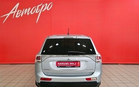 Mitsubishi Outlander III рестайлинг 3, 2012 год, 1 150 000 рублей, 4 фотография