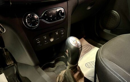 Renault Sandero II рестайлинг, 2014 год, 629 000 рублей, 15 фотография