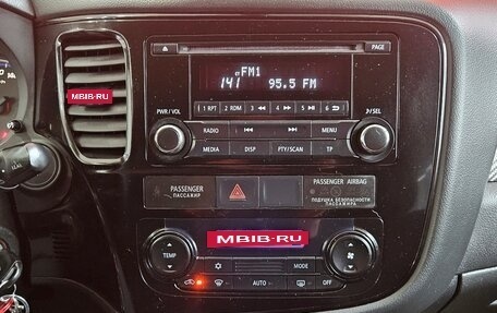 Mitsubishi Outlander III рестайлинг 3, 2012 год, 1 150 000 рублей, 11 фотография