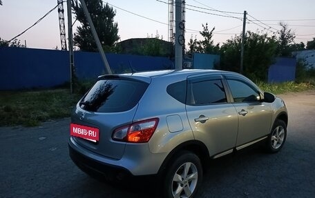Nissan Qashqai, 2010 год, 950 000 рублей, 2 фотография