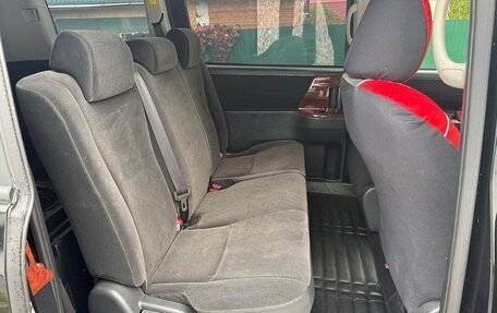 Toyota Voxy II, 2013 год, 1 800 000 рублей, 8 фотография