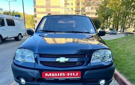 Chevrolet Niva I рестайлинг, 2011 год, 600 000 рублей, 2 фотография