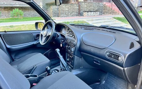 Chevrolet Niva I рестайлинг, 2011 год, 600 000 рублей, 10 фотография