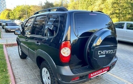 Chevrolet Niva I рестайлинг, 2011 год, 600 000 рублей, 7 фотография