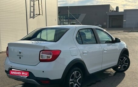 Renault Logan II, 2022 год, 1 560 000 рублей, 3 фотография