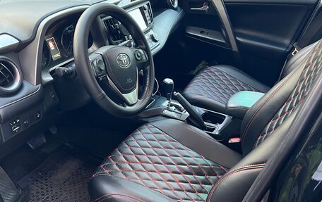 Toyota RAV4, 2017 год, 2 350 000 рублей, 9 фотография