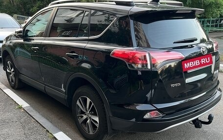 Toyota RAV4, 2017 год, 2 350 000 рублей, 5 фотография