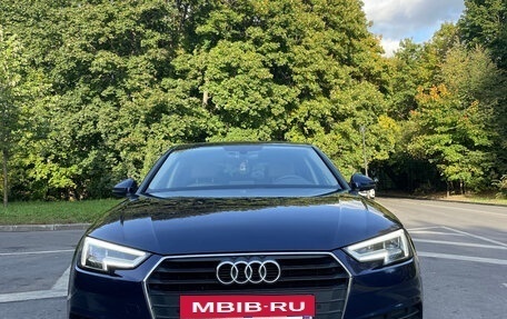 Audi A4, 2019 год, 2 820 000 рублей, 2 фотография