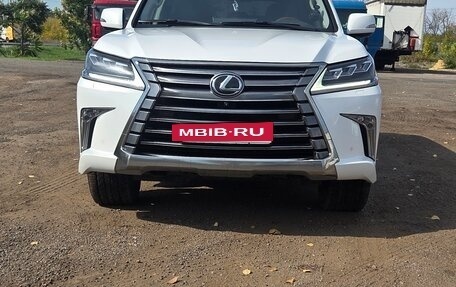 Lexus LX III, 2017 год, 7 900 000 рублей, 2 фотография