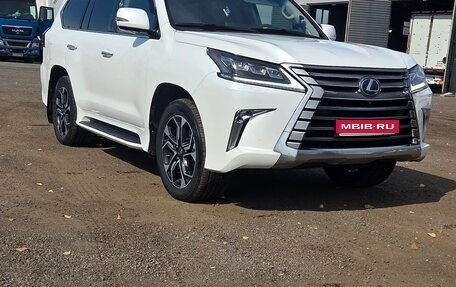 Lexus LX III, 2017 год, 7 900 000 рублей, 3 фотография