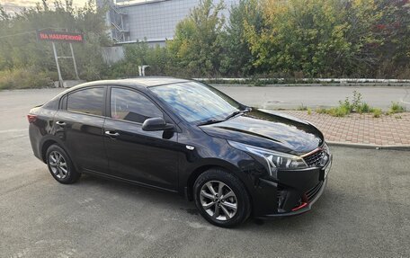 KIA Rio IV, 2021 год, 1 650 000 рублей, 3 фотография