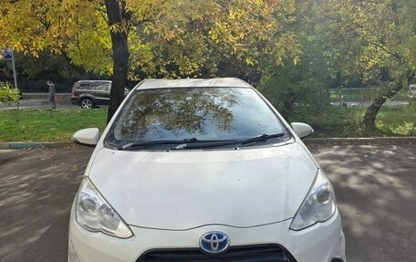 Toyota Aqua I, 2015 год, 950 000 рублей, 2 фотография