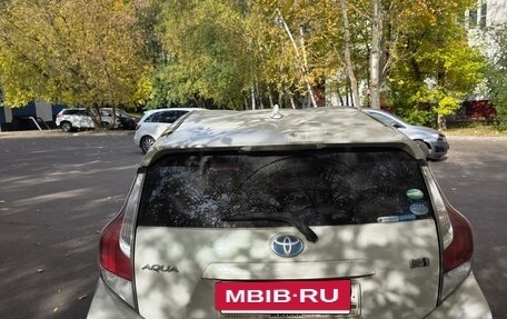 Toyota Aqua I, 2015 год, 950 000 рублей, 5 фотография