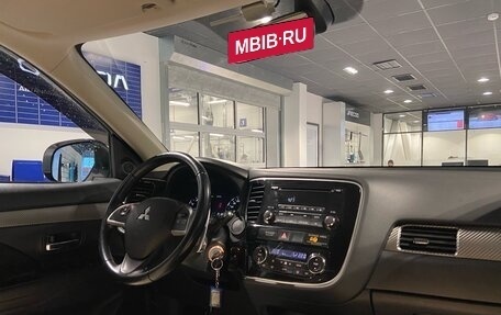 Mitsubishi Outlander III рестайлинг 3, 2012 год, 1 430 000 рублей, 27 фотография