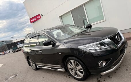 Nissan Pathfinder, 2016 год, 2 200 000 рублей, 1 фотография