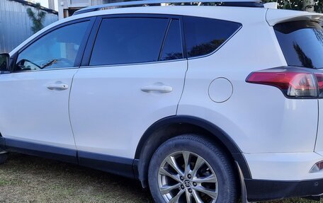 Toyota RAV4, 2016 год, 2 050 000 рублей, 4 фотография