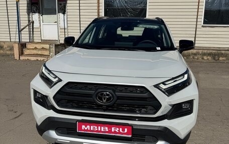 Toyota RAV4, 2024 год, 4 000 000 рублей, 1 фотография