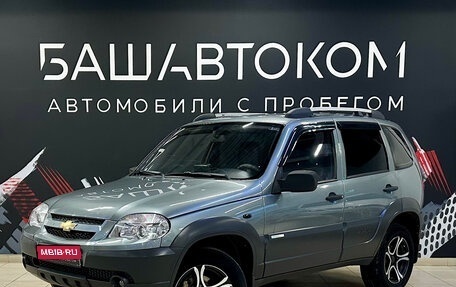 Chevrolet Niva I рестайлинг, 2011 год, 450 000 рублей, 1 фотография