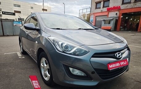 Hyundai i30 II рестайлинг, 2012 год, 815 000 рублей, 2 фотография