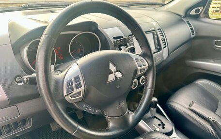 Mitsubishi Outlander III рестайлинг 3, 2007 год, 1 000 000 рублей, 8 фотография