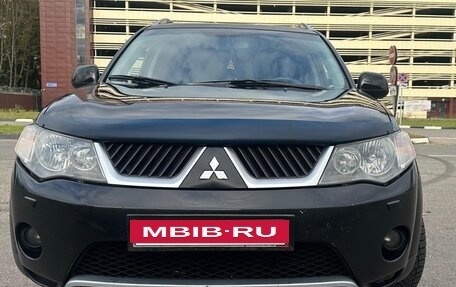 Mitsubishi Outlander III рестайлинг 3, 2007 год, 1 000 000 рублей, 17 фотография