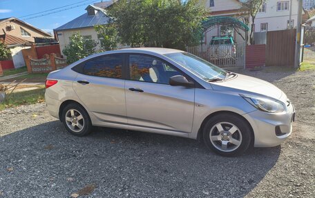 Hyundai Solaris II рестайлинг, 2014 год, 900 000 рублей, 4 фотография