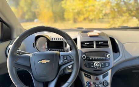 Chevrolet Aveo III, 2013 год, 650 000 рублей, 21 фотография