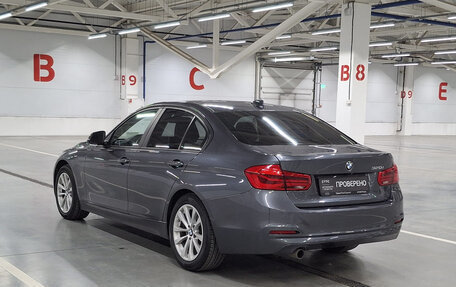 BMW 3 серия, 2018 год, 2 180 000 рублей, 11 фотография