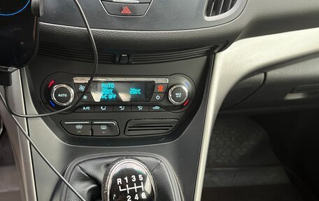 Ford Kuga III, 2014 год, 920 000 рублей, 16 фотография