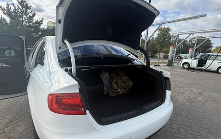 Audi A4, 2010 год, 1 050 000 рублей, 8 фотография