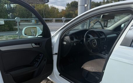 Audi A4, 2010 год, 1 050 000 рублей, 10 фотография