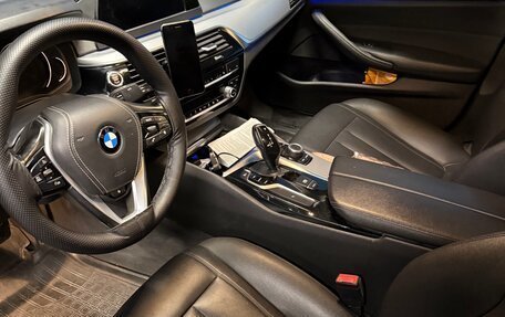 BMW 5 серия, 2018 год, 1 650 000 рублей, 4 фотография