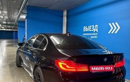 BMW 5 серия, 2018 год, 1 650 000 рублей, 6 фотография