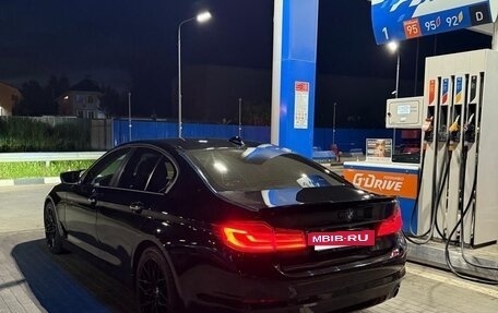 BMW 5 серия, 2018 год, 1 650 000 рублей, 7 фотография