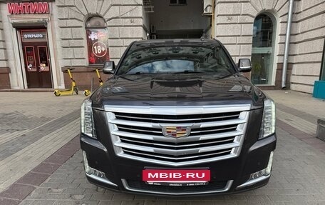 Cadillac Escalade IV, 2015 год, 3 450 000 рублей, 2 фотография