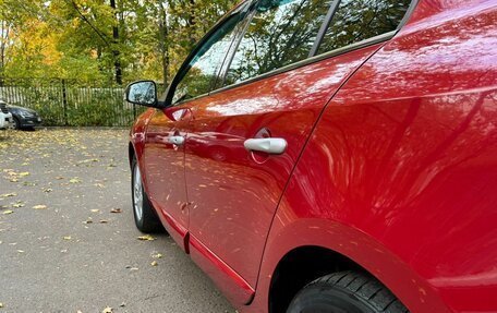 Renault Fluence I, 2011 год, 800 000 рублей, 2 фотография