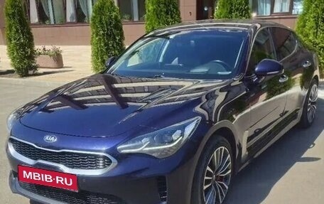 KIA Stinger I, 2018 год, 2 220 000 рублей, 1 фотография