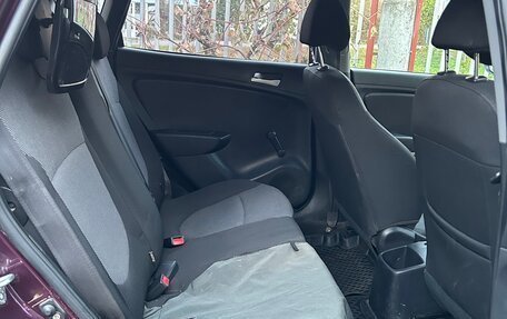 Hyundai Solaris II рестайлинг, 2011 год, 800 000 рублей, 7 фотография