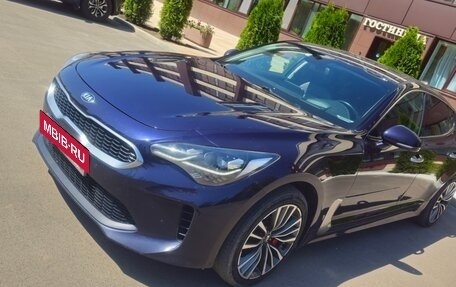 KIA Stinger I, 2018 год, 2 220 000 рублей, 9 фотография