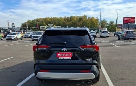 Toyota RAV4, 2025 год, 3 800 000 рублей, 4 фотография