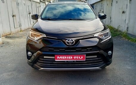 Toyota RAV4, 2018 год, 2 450 000 рублей, 1 фотография
