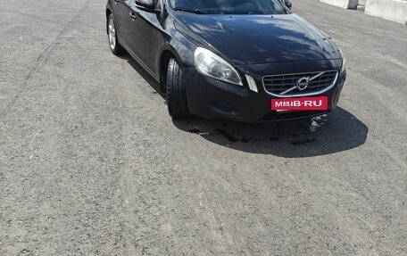 Volvo S60 III, 2012 год, 940 000 рублей, 2 фотография