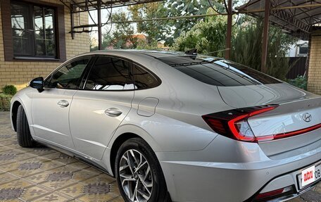Hyundai Sonata VIII, 2021 год, 2 650 000 рублей, 4 фотография