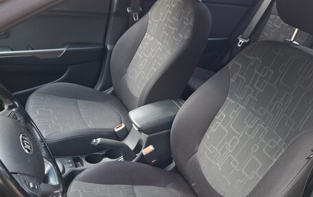 KIA Rio III рестайлинг, 2014 год, 850 000 рублей, 4 фотография